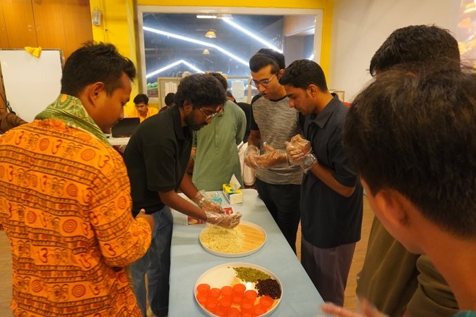 「印度料理DIY體驗」以美食帶領參與者認識印度飲 食文化。